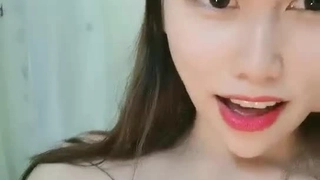 [国产精品] 周日酒店开房气质美女草完把套套拿给美女看