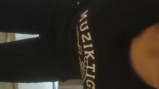 一区二区蜜桃连云港刚满18岁粉色乳头小母狗真嫩呀