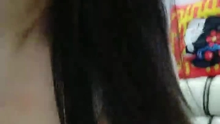 近日下海大學生小姐姐，170CM頂級美腿，情趣裝足球寶貝，跪著翹起美臀，表情一臉淫蕩，抬雙腿無毛肥穴