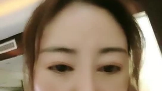 性感大奶继母在做家事用老二磨蹭她再无套内射