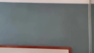 印度家庭在群交视频中分享亲密时刻