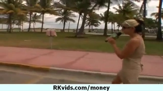 清纯小妹很想红~不管在房间还是浴室都能自己玩自己拍~把地板都弄湿了呢!!