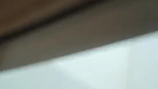 饭店露出被偷窥刺激到当场高潮！点赞300收藏支持发后续